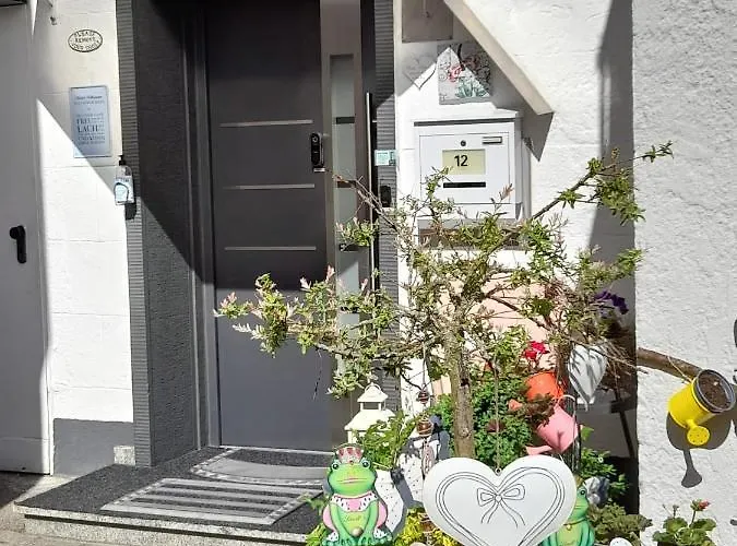 Ferienwohnung Mit Kleinem Garten