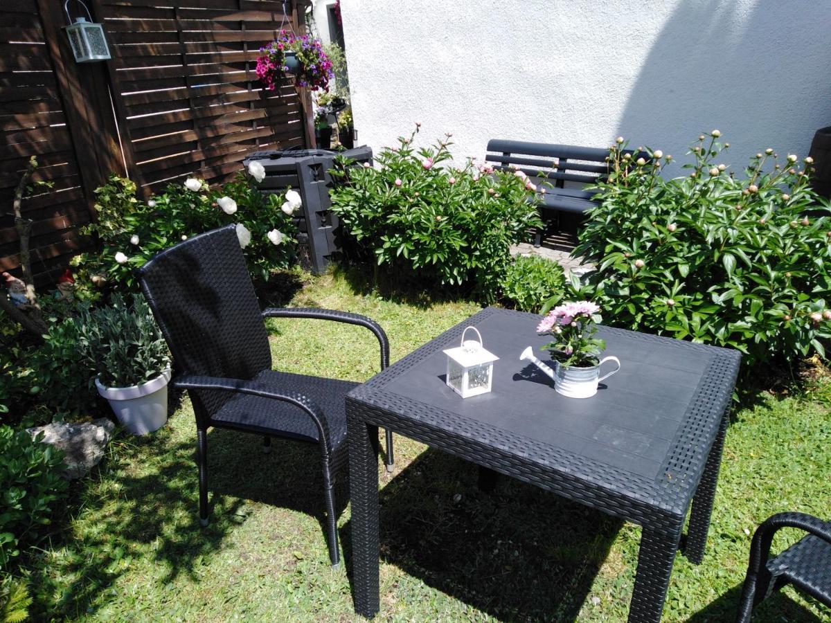 Mit Kleinem Garten *